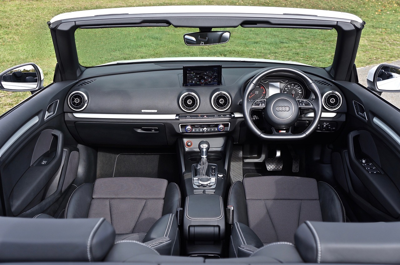 Jak zapisać się na kurs prawa jazdy online?